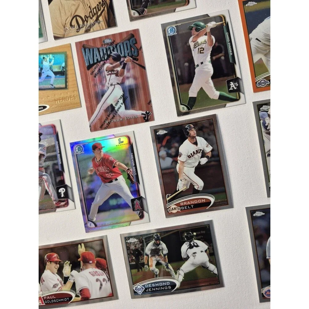 Lot of 16-18 Modern Baseball Cards - Maddux, Jackie Robinson, Goldschmidt,...